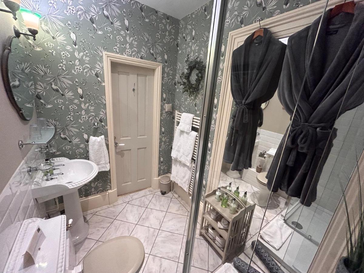 Гостевой дом Hazel Manor Харрогейт Экстерьер фото